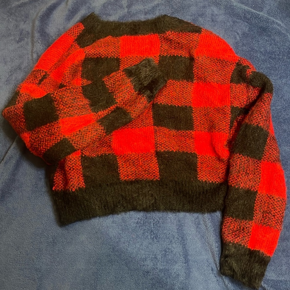 Plaid crop sweater